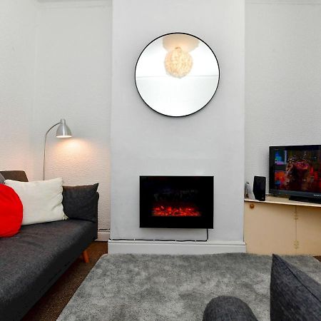 Pass The Keys Perfectly Located 3 Bed Home Close To The City Cardiff Eksteriør bilde